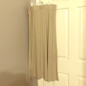 Cato’s Maxi Skirt in Tan